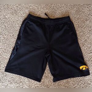 Men’s Medium Pro Edge Black Iowa Shorts